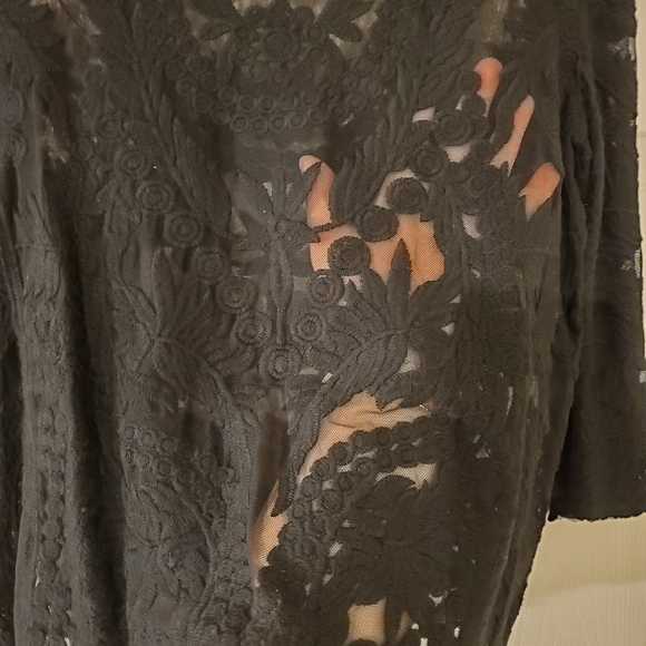 H&M Black Lace Patterned Top - Picture 2 of 7